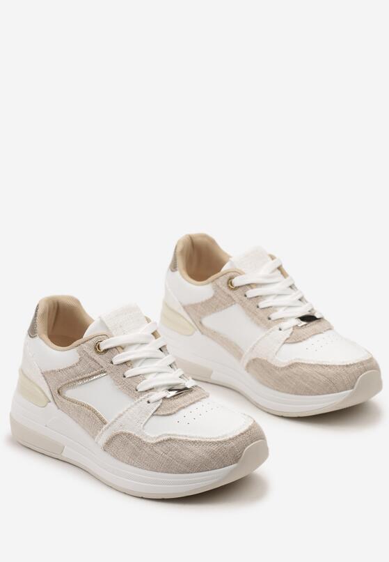 Beżowo-Białe Sneakersy z Materiałowymi Wstawkami i Niskim Koturnem Zireael