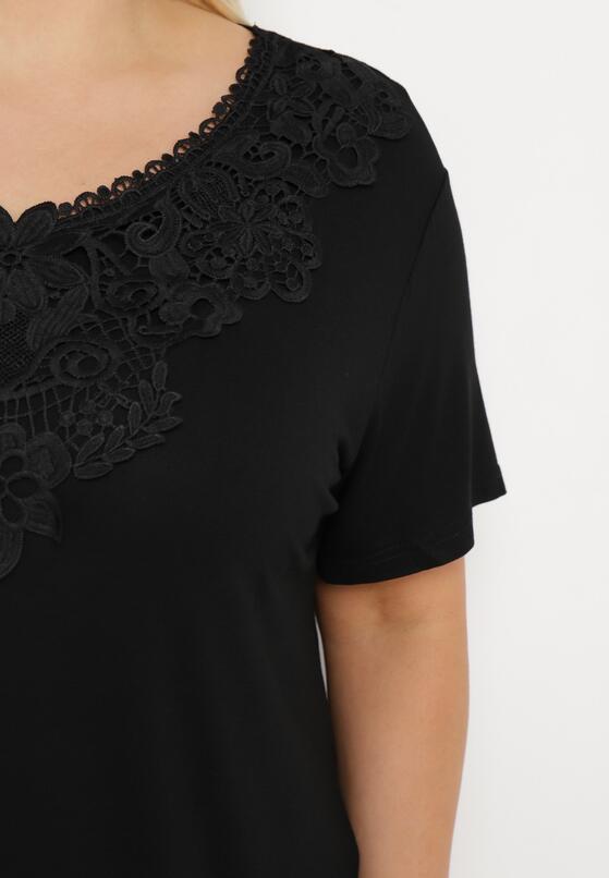 Czarny Klasyczny T-shirt z Koronką przy Dekolcie Fioma 5
