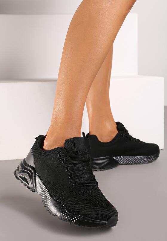 Czarne Buty Sportowe Sznurowane Sneakersy z Ozdobną Podeszwą Rishna 2