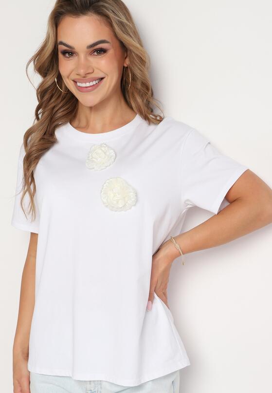 Biały T-shirt z Bawełny z Aplikacją 3D w Kształcie Kwiatu Risandra 2