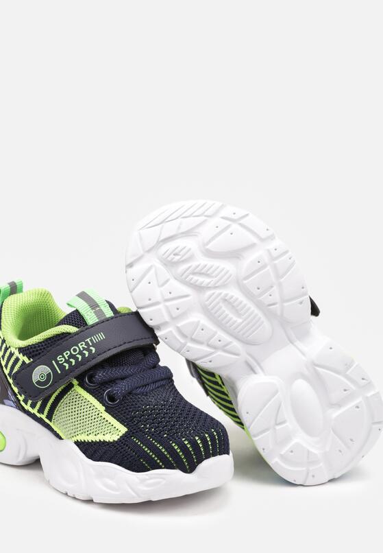 Granatowe Płaskie Buty Sportowe Sneakersy ze Skórzaną Wkładką i Perforacją Zapinane na Rzep Tinalise 3