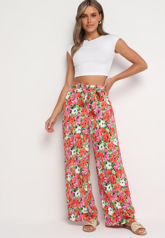 Pantaloni Roșii 4