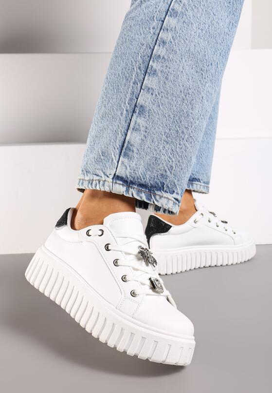Biało-Czarne Sneakersy na Grubej Tłoczonej Podeszwie z Metalicznymi Aplikacjami 3D Hadrina 2