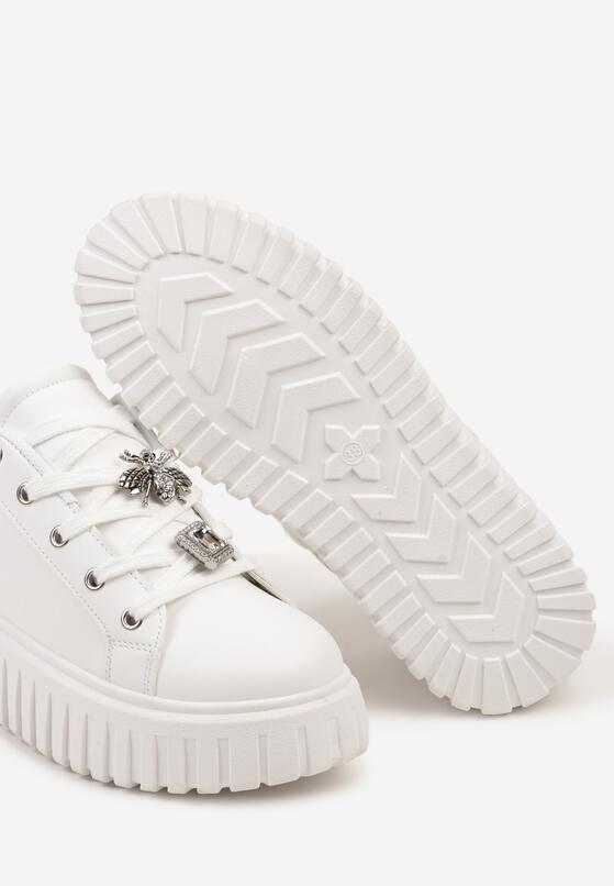 Biało-Srebrne Sneakersy na Grubej Tłoczonej Podeszwie z Metalicznymi Aplikacjami 3D Hadrina 6