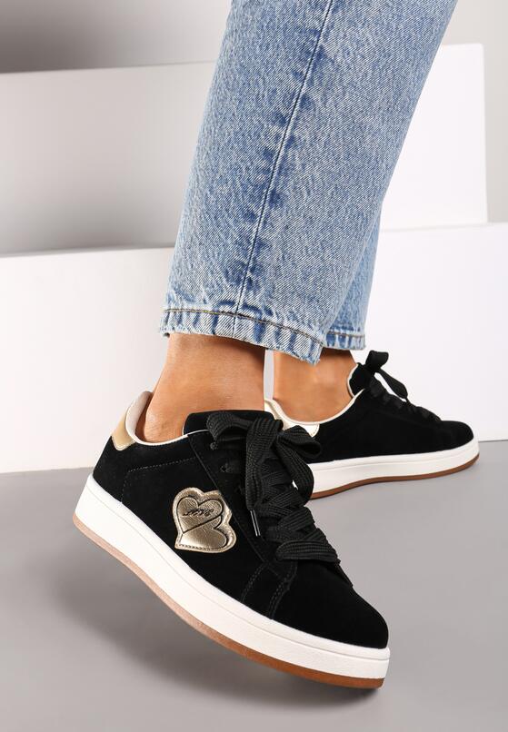 Czarne Sneakersy z Naszywką z Serduszkami Musitala 1