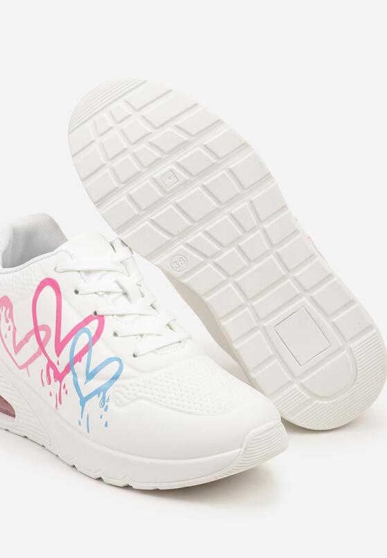 Białe Sneakersy na Grubej Podeszwie Ozdobione Sercami Vliasia 6