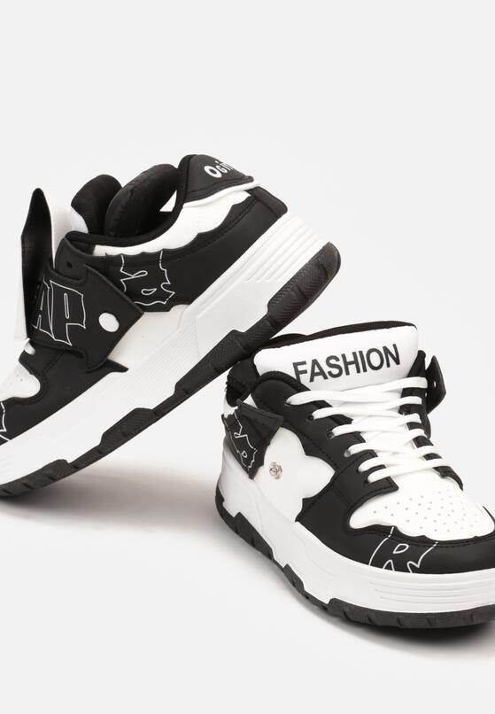 Czarno-Białe Płaskie Sznurowane Sneakersy z Napisami Friefra 6