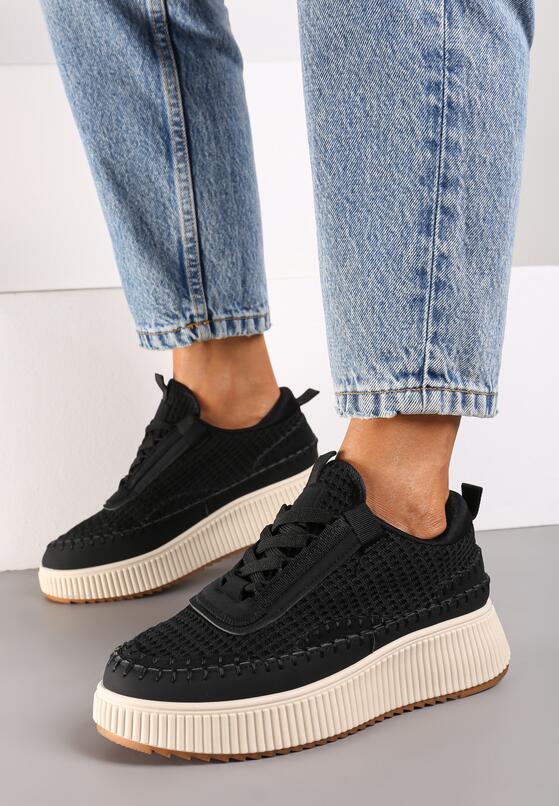 Czarne Sneakersy na Grubej Podeszwie Ozdobione Przeszyciami Terilira 1
