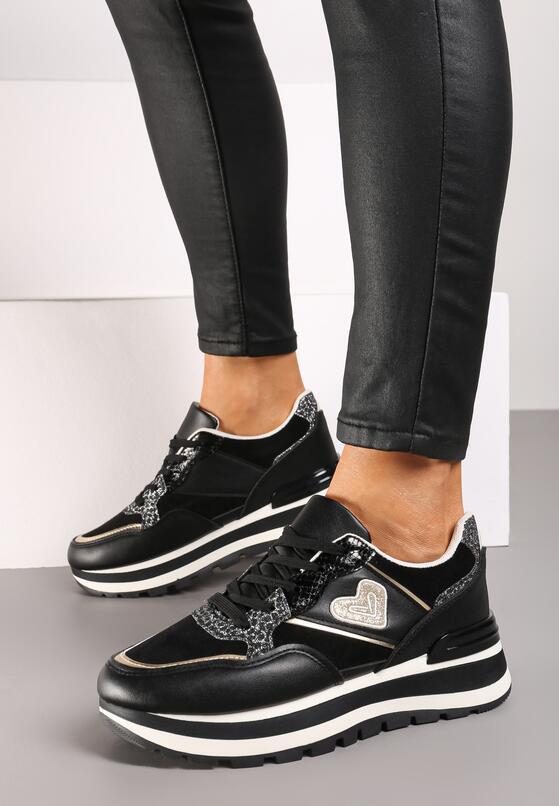 Czarne Sneakersy na Grubej Podeszwie Ozdobione Sercem i Metalicznymi Wstawkami Verioras 1