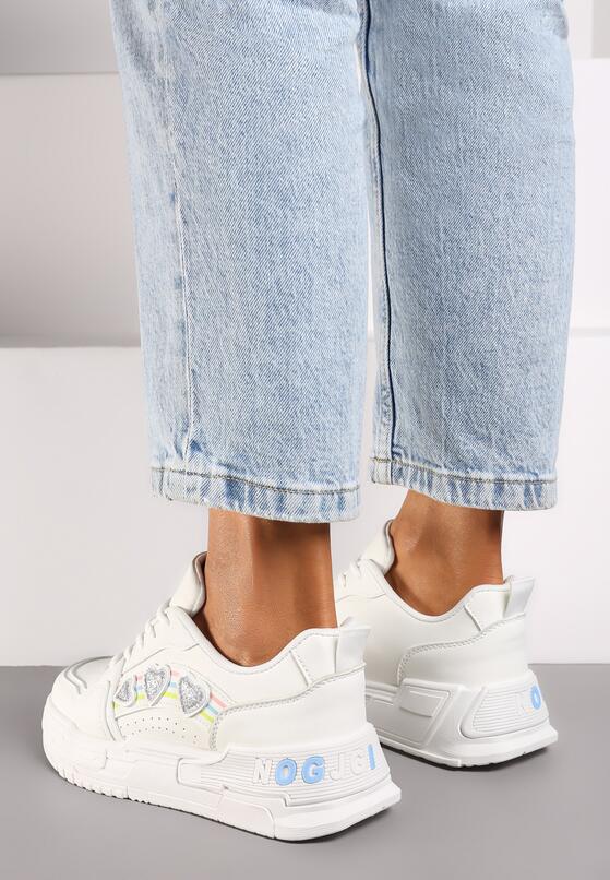 Białe Sneakersy z Naszywkami w Kształcie Serduszek Iritia 3