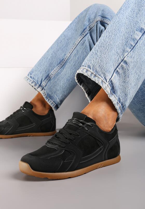 Czarne Sneakersy z Geometrycznymi Przeszyciami z Zdobieniem z Cyrkonii Taranea 1