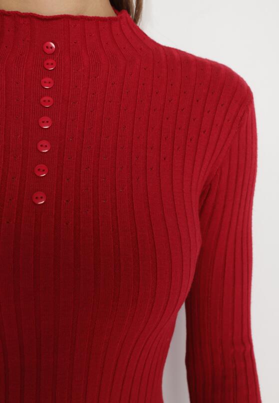Bordowy Dopasowany Sweter Golf z Ozdobnymi Guzikami Oppanla 5
