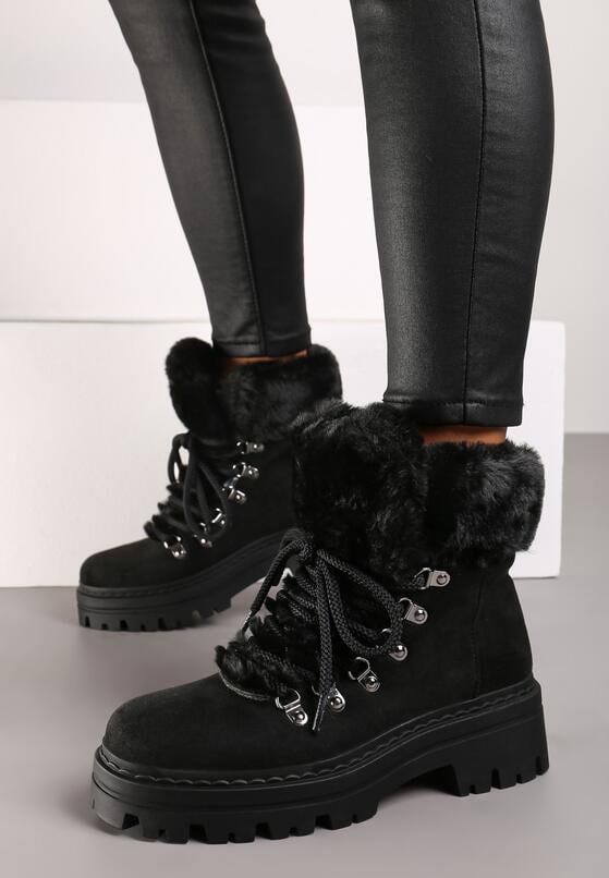 Czarne Traperki na Tłoczonej Podeszwie Ozdobione Futerkiem Taiva 3