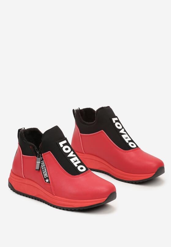 Czerwone Płaskie Sneakersy z Ozdobnym Napisem Nerelisa 5