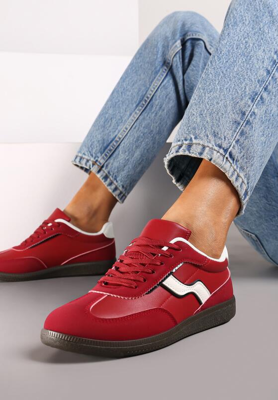 Czerwone Sneakersy z Wywiniętym Językiem i Geometryczną Wstawką Riaviana 2