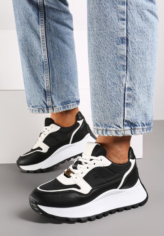Czarne Sneakersy na Platformie z Ozdobną Aplikacją Przy Wiązaniu Amirorae 3