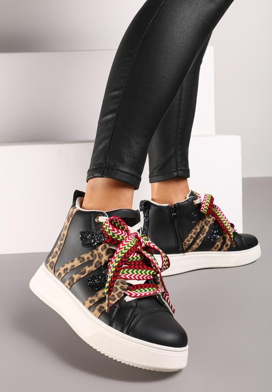 Czarne Sneakersy na Platformie w Streetwearowym Stylu z Kontrastowymi Wstawkami Kaithana 1