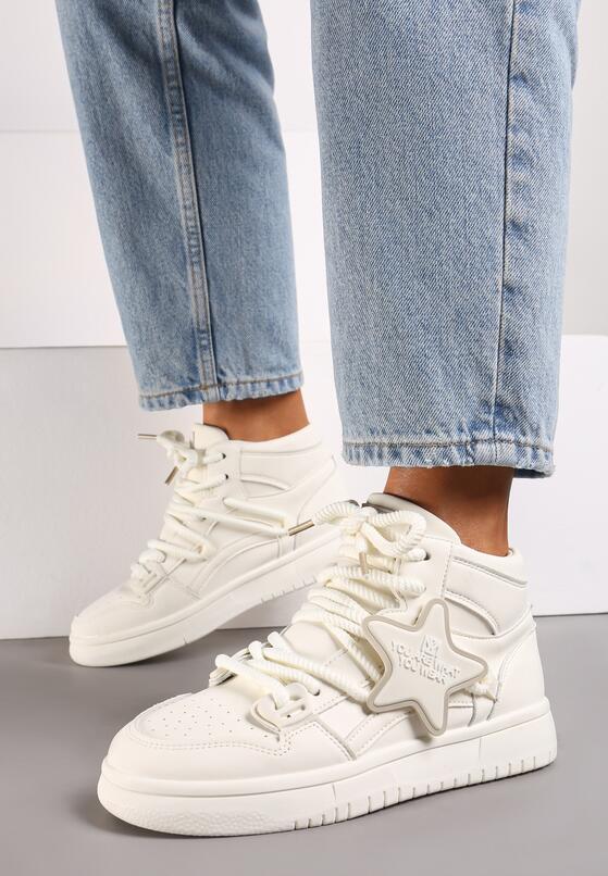 Białe Sneakersy z Wysoką Cholewka na Płaskiej Podeszwie z Gwiazdą Savilia 2