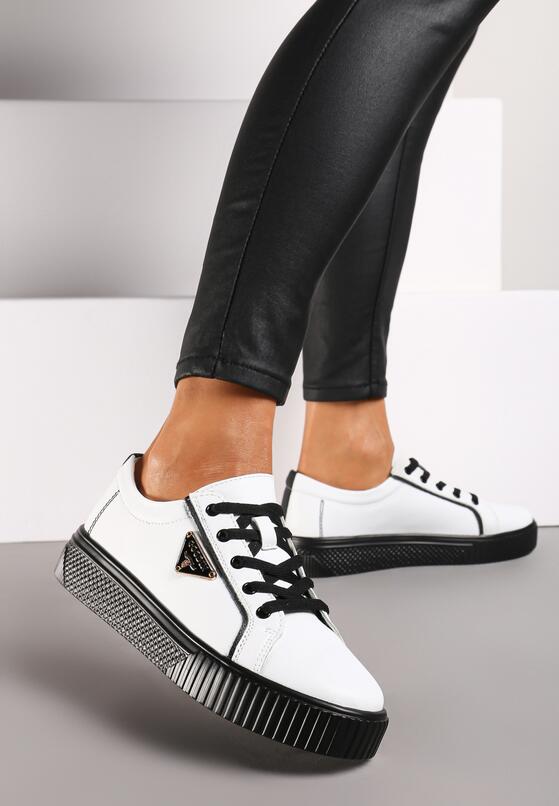 Biało-Czarne Płaskie Skórzane Sneakersy z Aplikacją Trójkąta Labriene 2