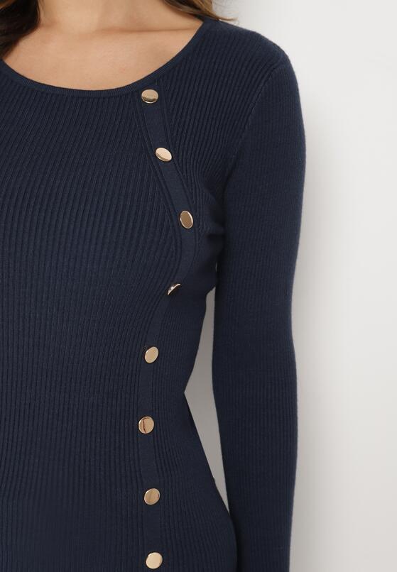 Granatowy Sweter Ozdobiony Metalowymi Napami Corettina 5