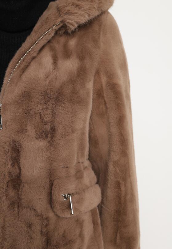 Brązowy Futrzany Płaszcz z Kapturem i Zapięciem na Suwak Hedilia 5