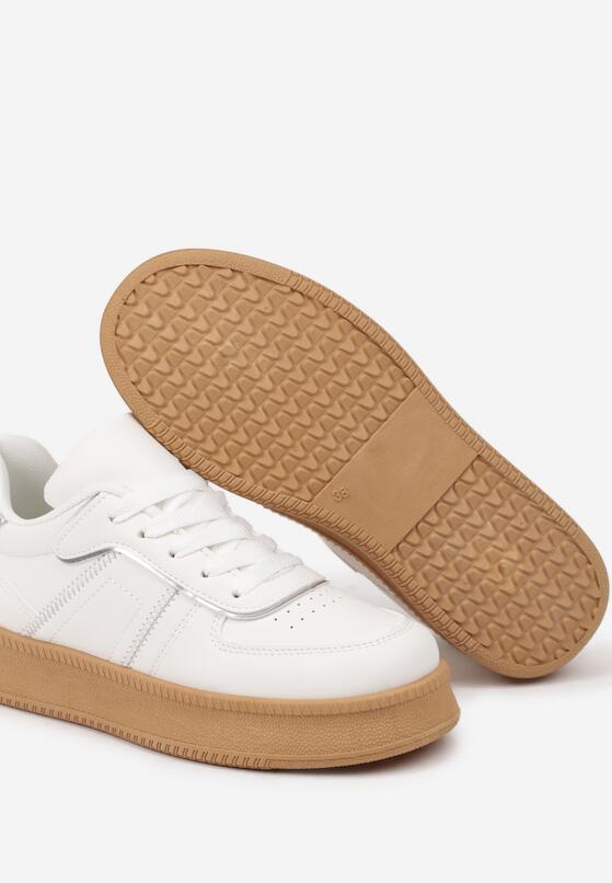 Białe Płaskie Sneakersy z Perforacją i Ozdobnymi Przeszyciami Neaviria 6