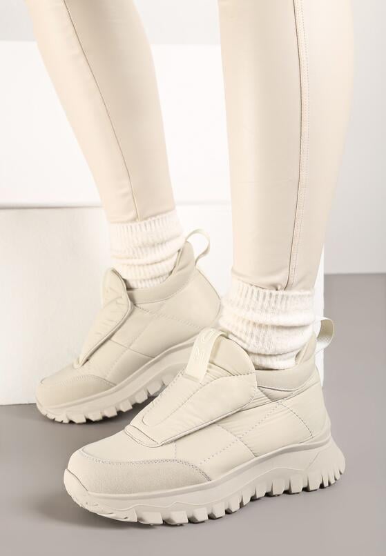 Jasnobeżowe Sneakersy na Grubej Podeszwie z Pikowaną Cholewką i Napisem Resisha 1