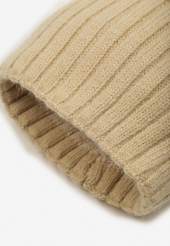 Beżowa Prążkowana Czapka Beanie z Wiskozy Enalwenna 2