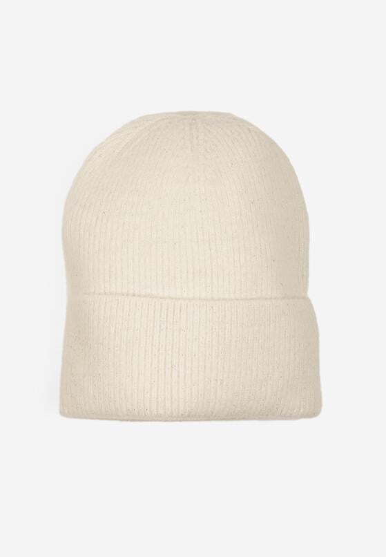 Jasnobeżowa Czapka Ozdobiona Wywinięciem i Metaliczną Nicią Temirina 1