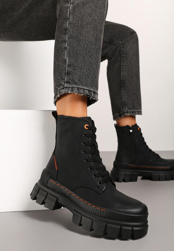 Czarne Botki Trapery na Platformie Sassilya 2