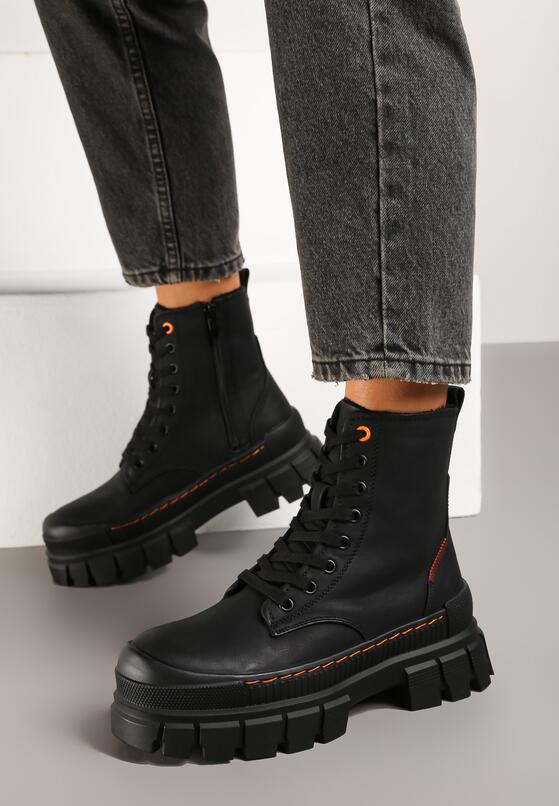 Czarne Botki Trapery na Platformie Sassilya 1