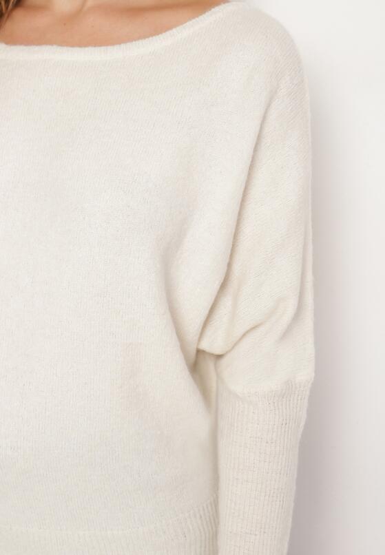 Jasnobeżowy Sweter z Lnem i Dekoltem w Łódkę o Kroju Oversize Sassirra 5