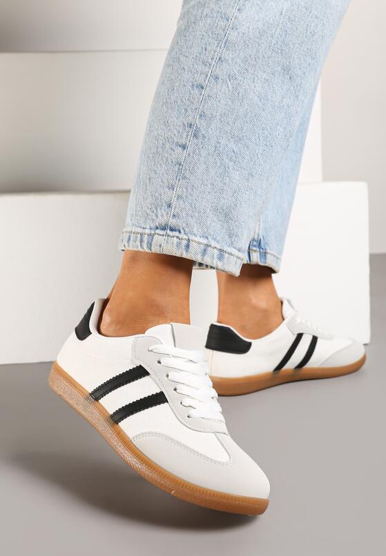 Białe Sneakersy z Imitacji Zamszu na Płaskiej Podeszwie Memeriana 1