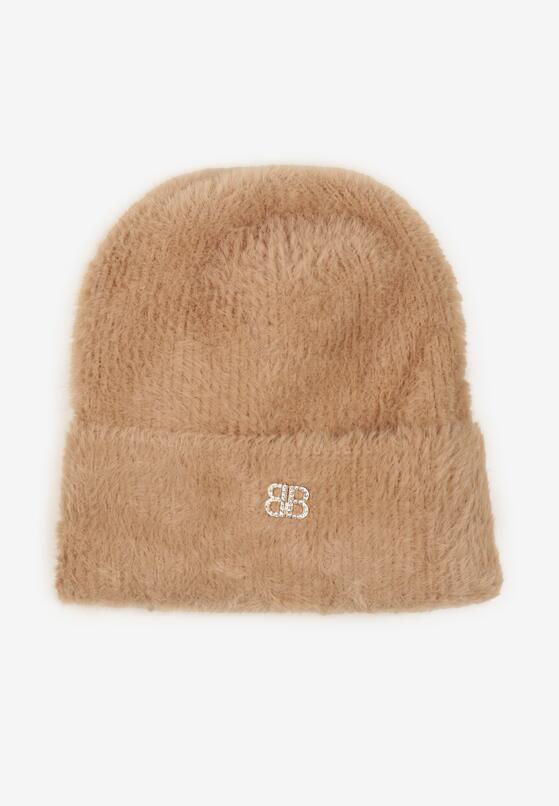 Beżowa Czapka Typu Beanie z Wełną i Wiskozą Ozdobiona Naszywką Borirra 1
