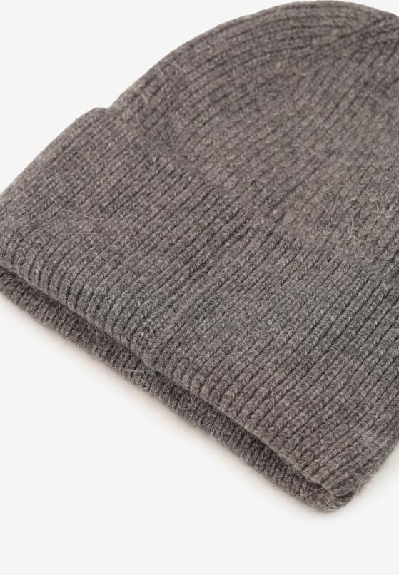 Szara Czapka z Angorą w Stylu Beanie Ozdobiona Aplikacją Delarielis 2