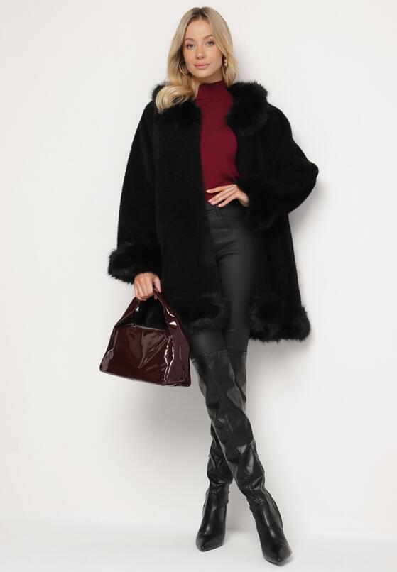 Czarny Rozkloszowany Płaszcz z Wiskozą Wełną i Odpinanym Futrzanym Kołnierzem Nesalttia 2