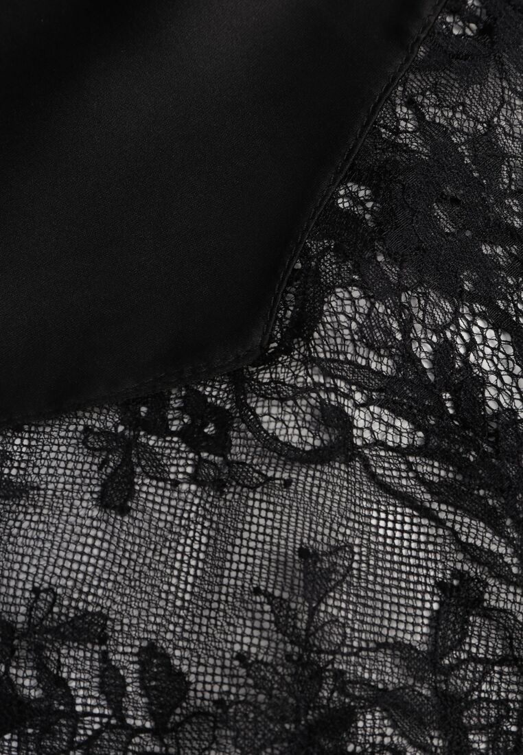 Czarna Satynowa Spódnica Ozdobiona Koronką Milori 8