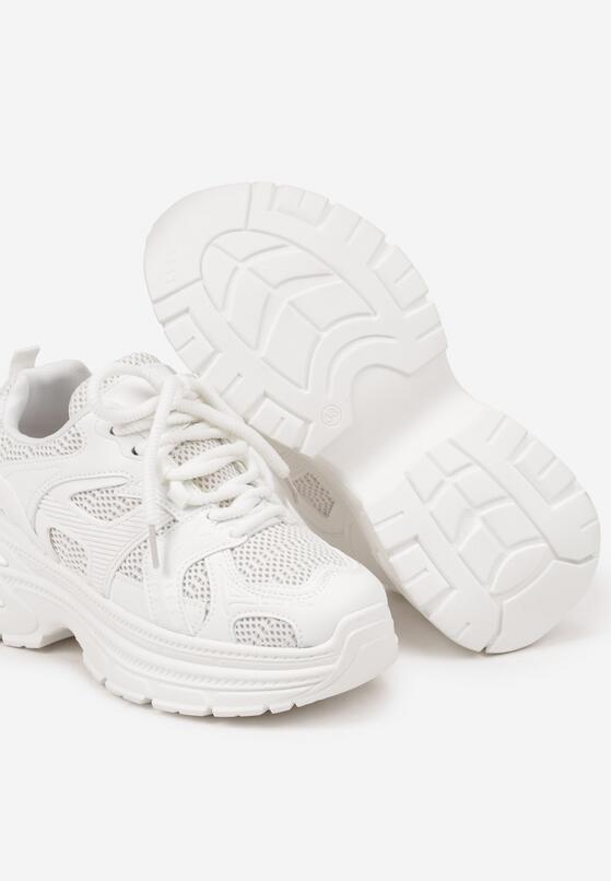 Białe Sneakersy na Grubej Tłoczonej Podeszwie z Geometrycznym Motywem Soloria 6