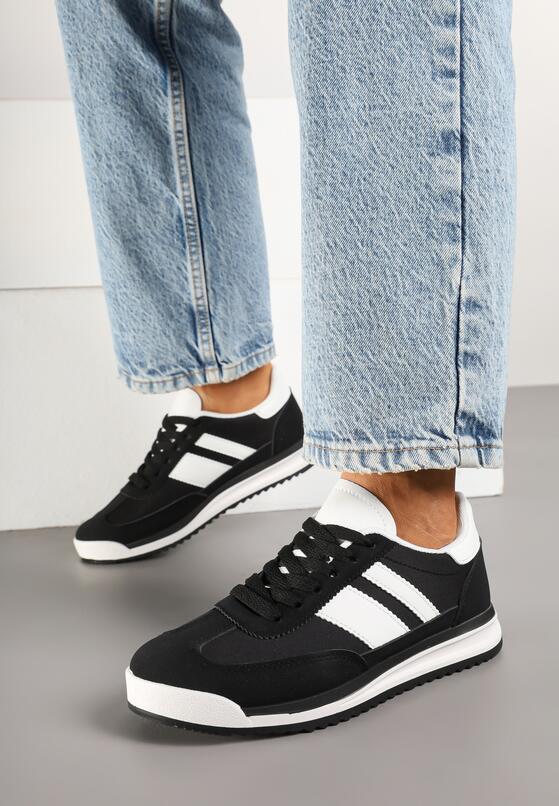 Czarne Sneakersy Tenisówki z Ozdobnymi Paskami Flormi 3
