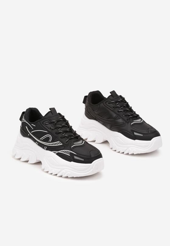 Czarne Sneakersy na Grubej Tłoczonej Podeszwie Ozdobione Paskami Arithra 5