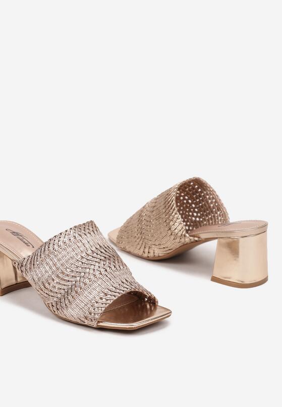 Arany Papucs 6