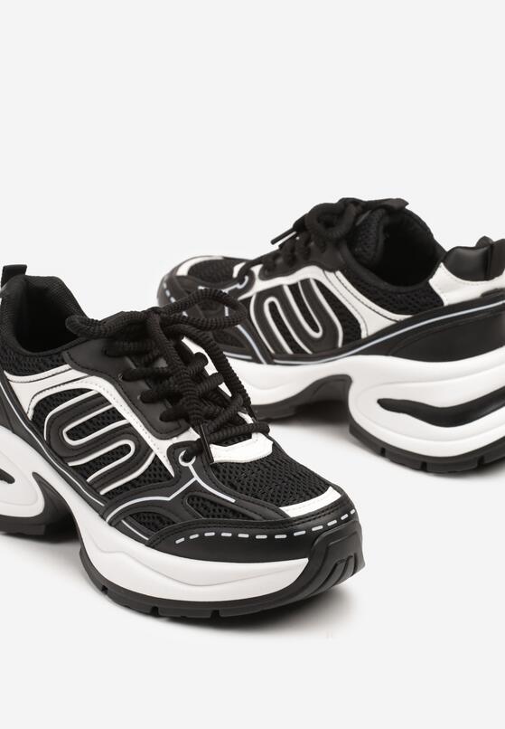 Czarne Sneakersy na Grubej Tłoczonej Podeszwie z Geometrycznym Wzorem Deliorith 6