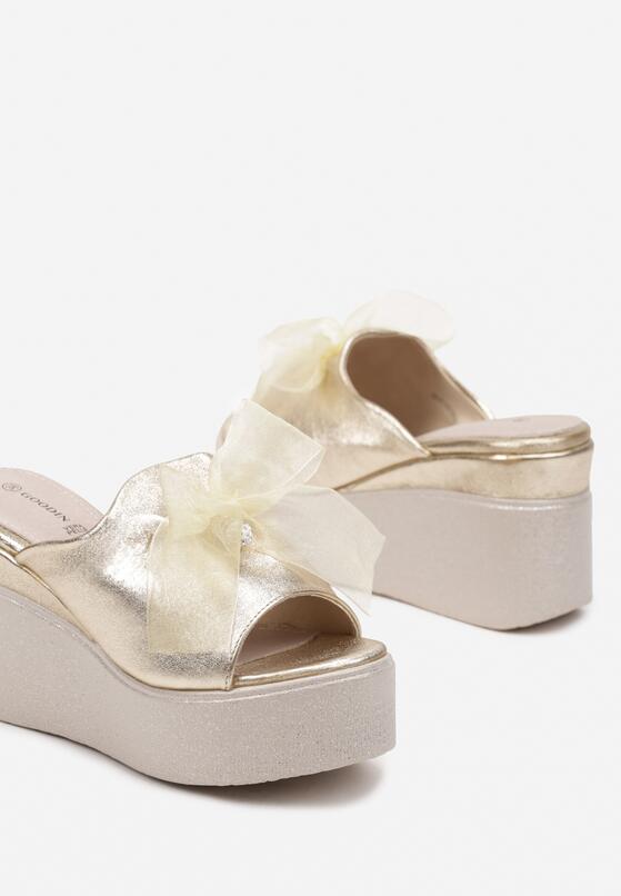 Arany Papucs 6