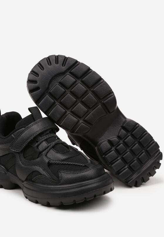 Czarne Buty Sportowe Sneakersy ze Skórzaną Wkładką z Geometrycznym Wzorem Fonithea 3