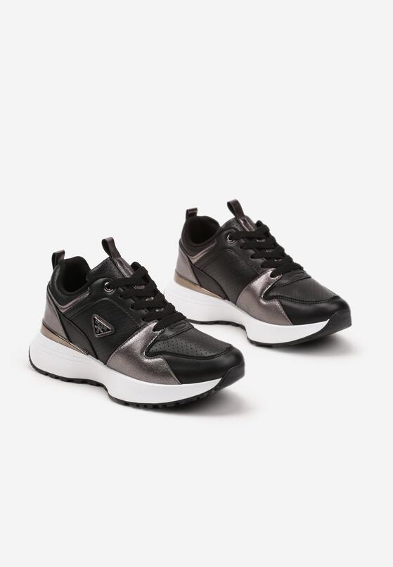 Czarne Sneakersy z Perforacją i Ozdobnymi Metalicznymi Wstawkami Kamirea 5