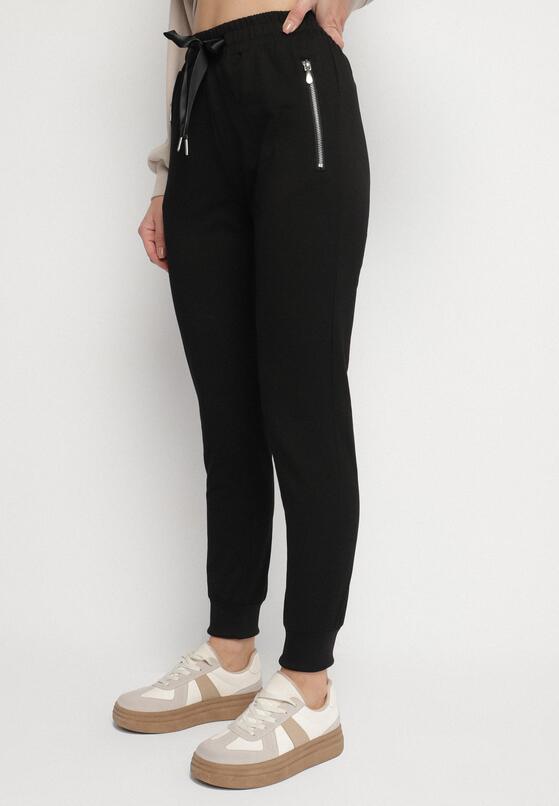 Pantaloni Negri 1
