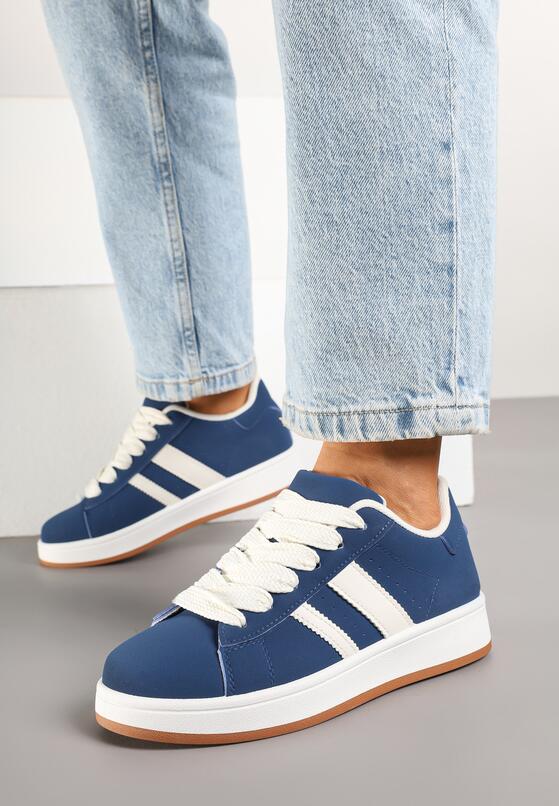 Granatowe Sneakersy z Ozdobnymi Naszywkami z Boku Galdexis 1