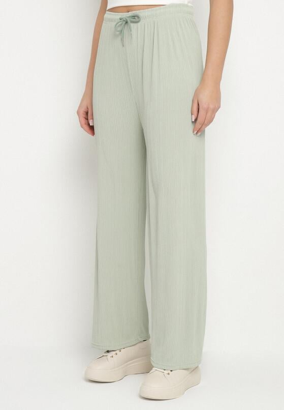 Pantaloni Verde deschis 1