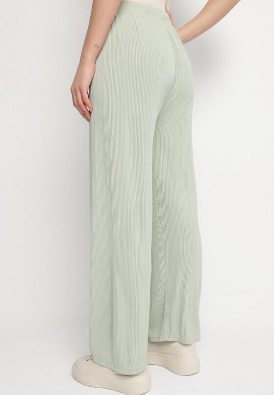 Pantaloni Verde deschis 3