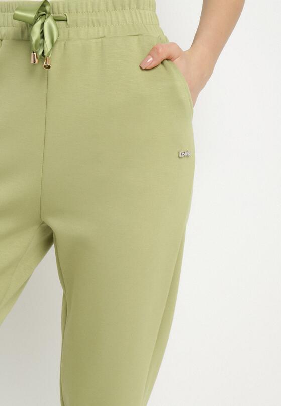Pantaloni Verzi 5